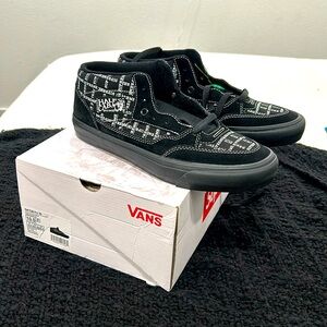 Vans half Cab DeadStock